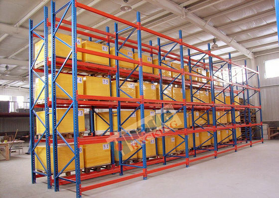 Il pallet accatastabile galvanizzato tormenta la scaffalatura industriale del magazzino 5000kg